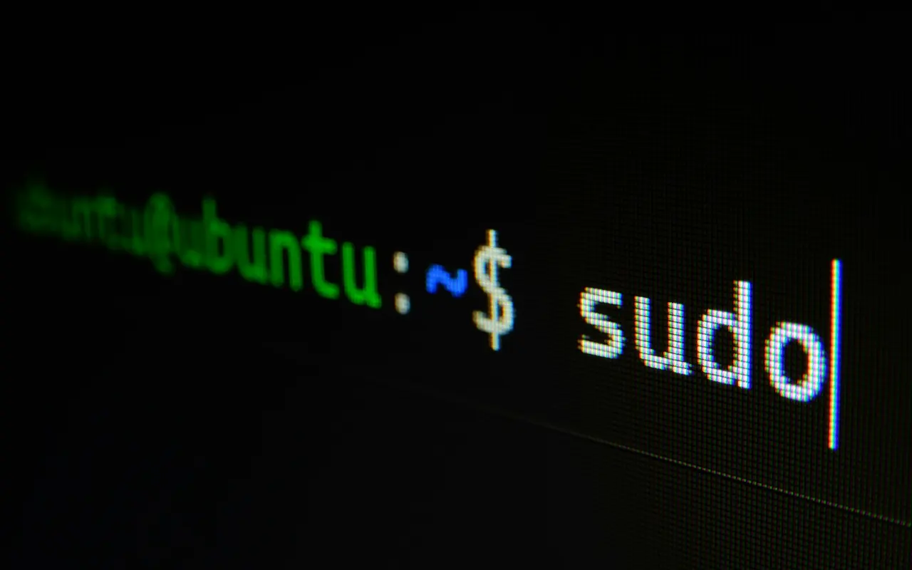 Leaving Windows for Linux in 2026: Rescue Your 'Unsupported' Laptop with JesterNet OS